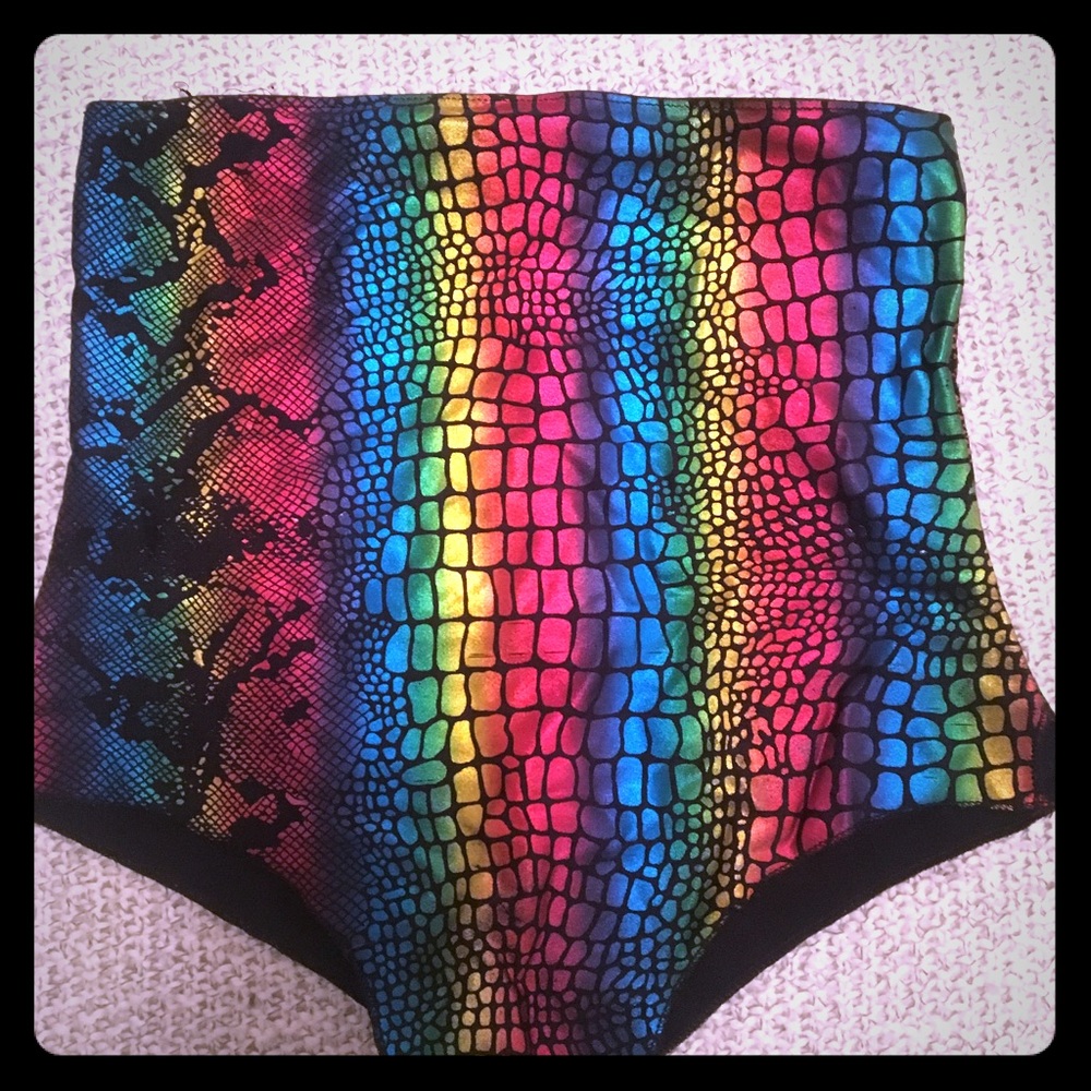 Rainbow *High waisted* booty shorts